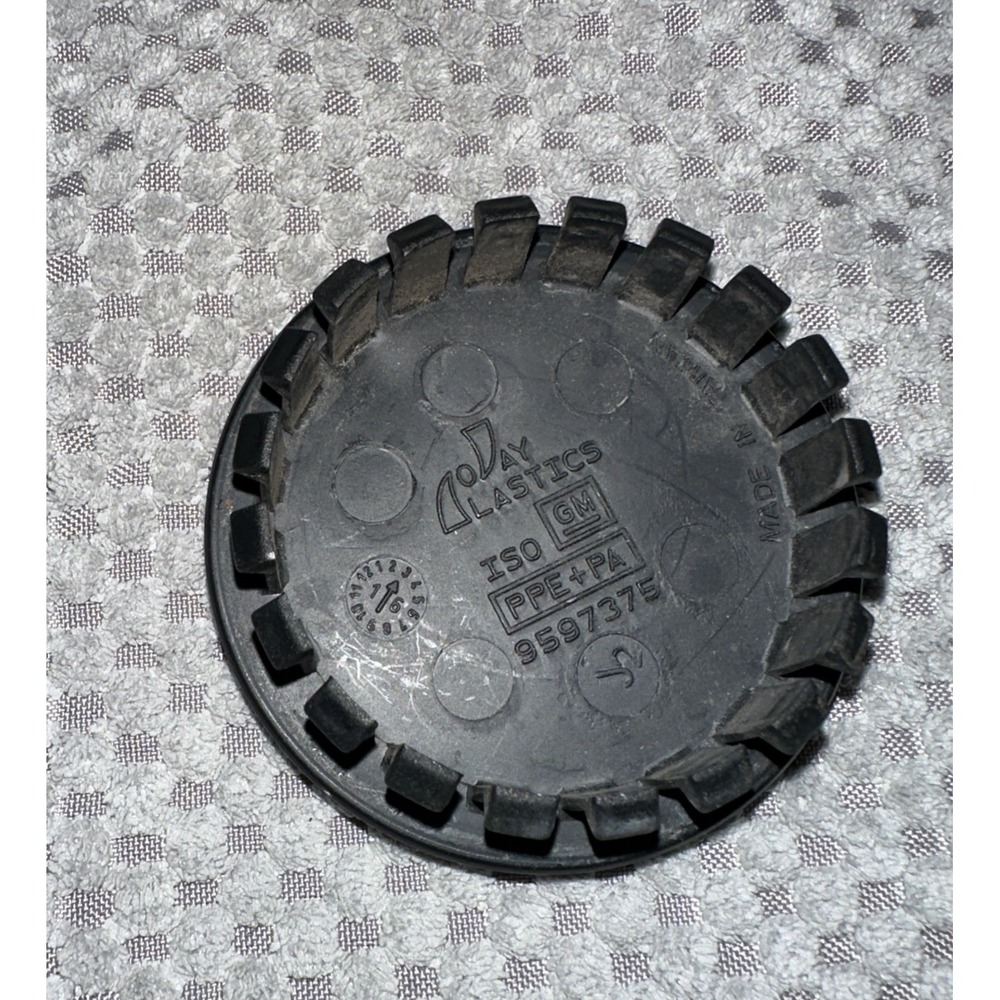 Cadillac OEM Silver Center Cap. #9597375. 2-5/8" Diameter. - Picture 2 of 2
